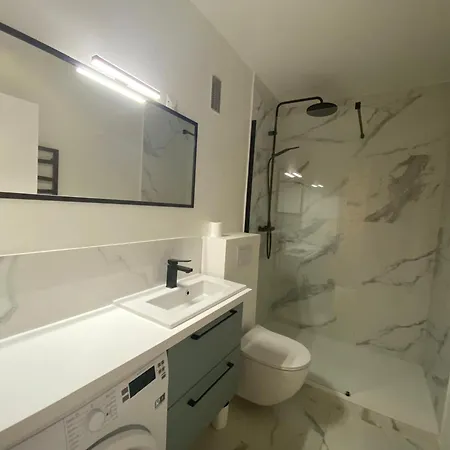 Studio Moderne Avec Vue Ocean, Wifi, Parking A Biarritz - Fr-1-239-1040 Exterior photo