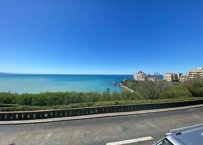 Studio Moderne Avec Vue Ocean, Wifi, Parking A Biarritz - Fr-1-239-1040